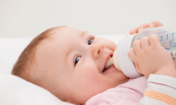 What to Consider When Picking Out Baby Bottles